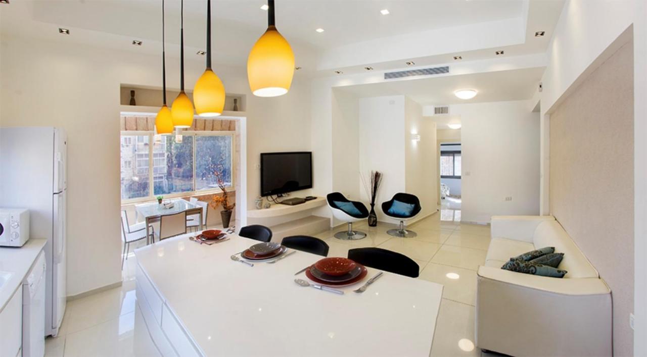 Luxury Apartment In The Heart Of The German Colony เยรูซาเลม ภายนอก รูปภาพ
